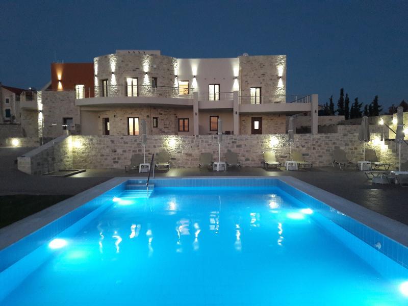 Orelia Cretan Villas & Deluxe Apartments Kamilari Exteriör bild
