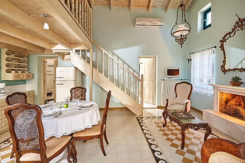 Orelia Cretan Villas & Deluxe Apartments Kamilari Exteriör bild