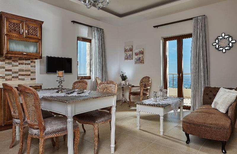 Orelia Cretan Villas & Deluxe Apartments Kamilari Exteriör bild