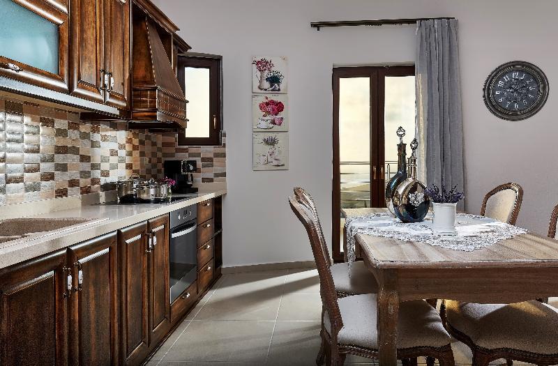 Orelia Cretan Villas & Deluxe Apartments Kamilari Exteriör bild