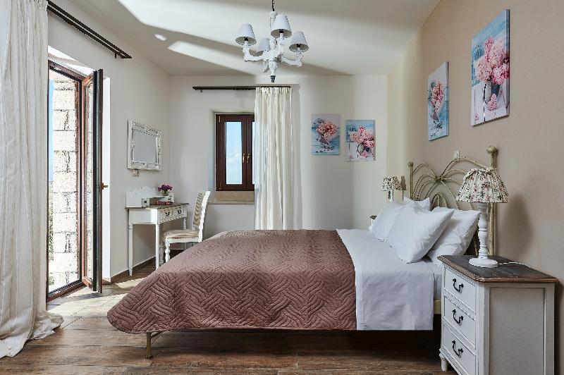 Orelia Cretan Villas & Deluxe Apartments Kamilari Exteriör bild